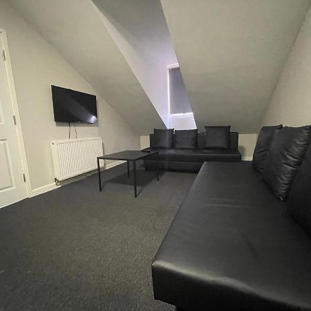 Mays Apartments - 102 Mill Street, Free Parking, 2 Minute Walk To Baltic Market And City Centre - Apartments Sleep 1-10 Guests Liverpool Eksteriør billede