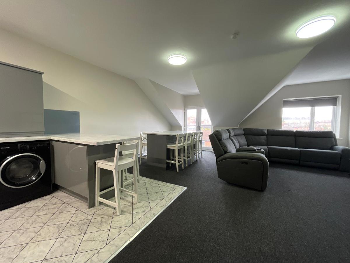 Mays Apartments - 102 Mill Street, Free Parking, 2 Minute Walk To Baltic Market And City Centre - Apartments Sleep 1-10 Guests Liverpool Eksteriør billede