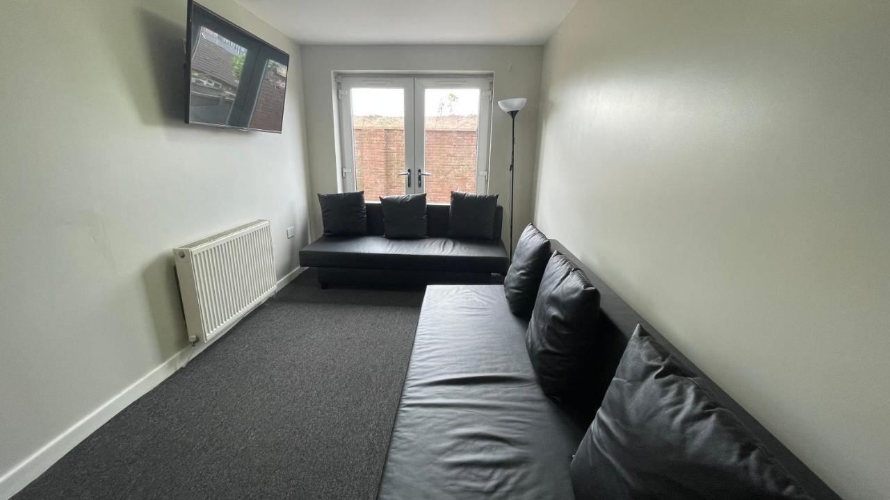 Mays Apartments - 102 Mill Street, Free Parking, 2 Minute Walk To Baltic Market And City Centre - Apartments Sleep 1-10 Guests Liverpool Eksteriør billede