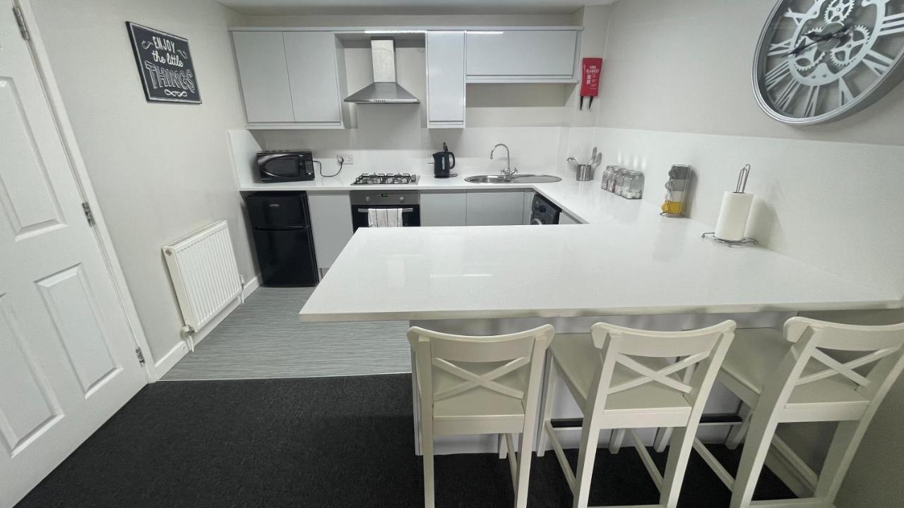 Mays Apartments - 102 Mill Street, Free Parking, 2 Minute Walk To Baltic Market And City Centre - Apartments Sleep 1-10 Guests Liverpool Eksteriør billede