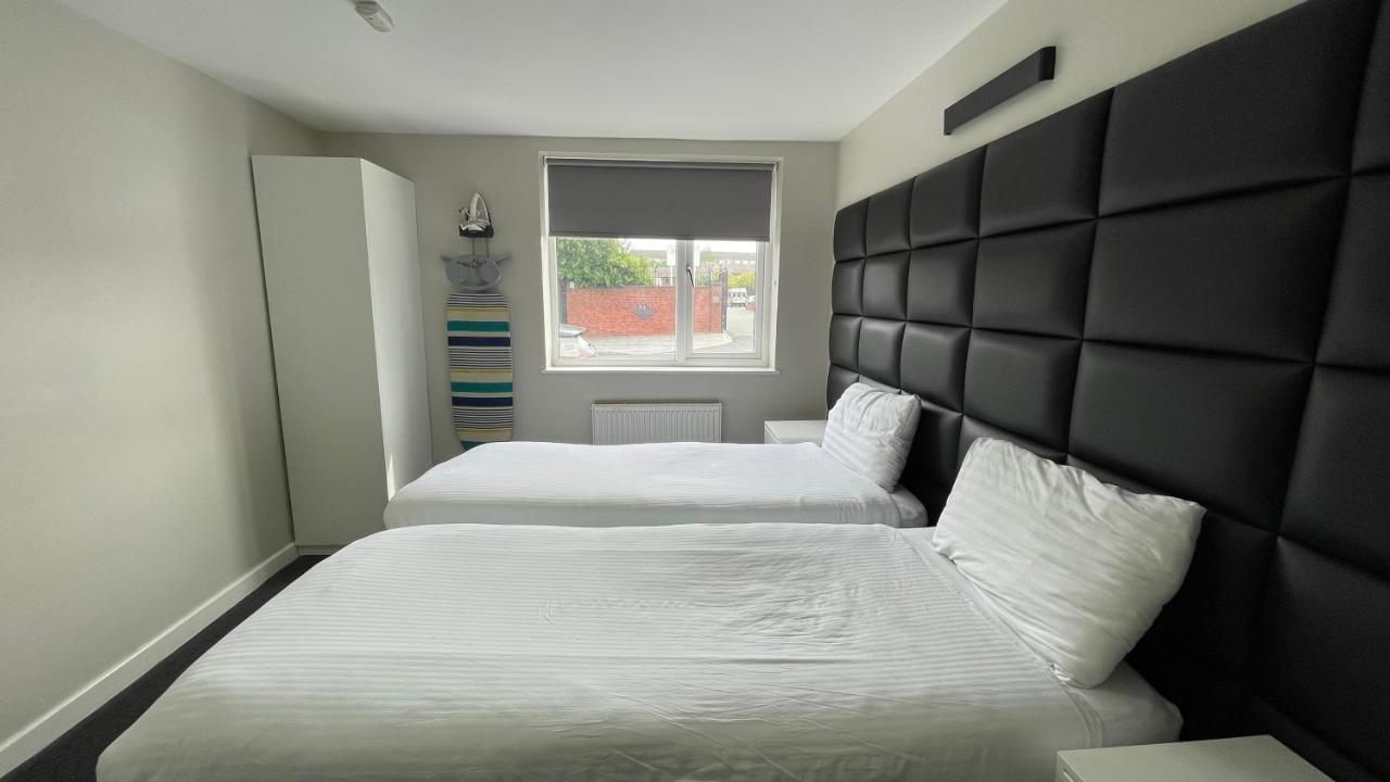 Mays Apartments - 102 Mill Street, Free Parking, 2 Minute Walk To Baltic Market And City Centre - Apartments Sleep 1-10 Guests Liverpool Eksteriør billede