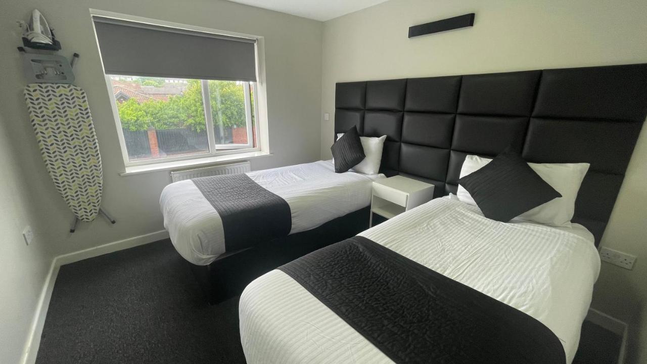 Mays Apartments - 102 Mill Street, Free Parking, 2 Minute Walk To Baltic Market And City Centre - Apartments Sleep 1-10 Guests Liverpool Eksteriør billede
