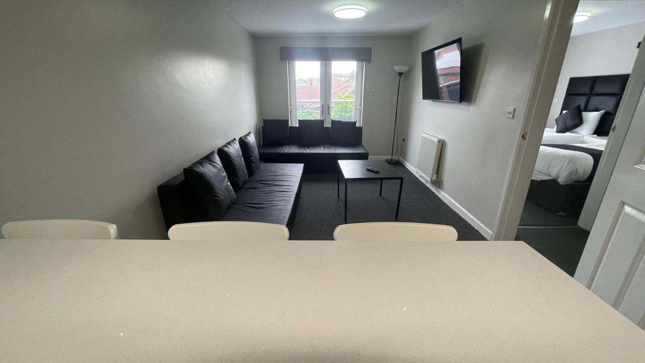 Mays Apartments - 102 Mill Street, Free Parking, 2 Minute Walk To Baltic Market And City Centre - Apartments Sleep 1-10 Guests Liverpool Eksteriør billede