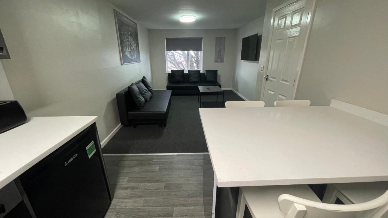 Mays Apartments - 102 Mill Street, Free Parking, 2 Minute Walk To Baltic Market And City Centre - Apartments Sleep 1-10 Guests Liverpool Eksteriør billede