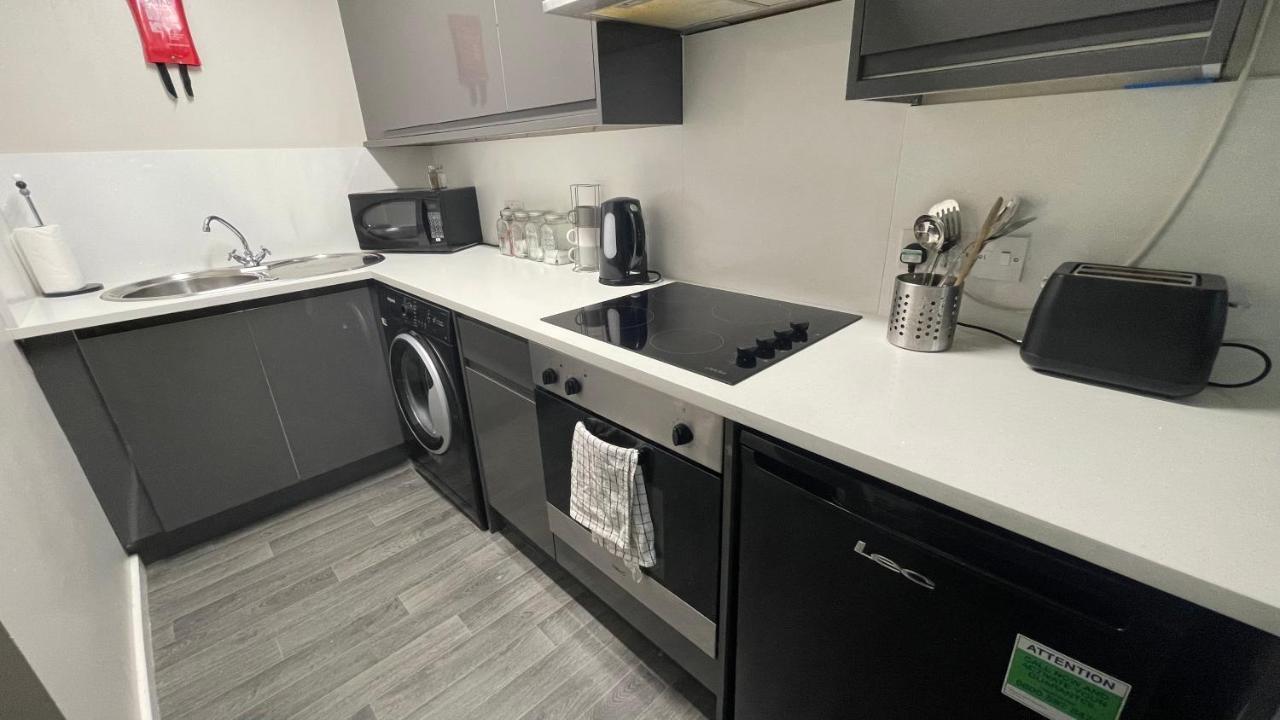 Mays Apartments - 102 Mill Street, Free Parking, 2 Minute Walk To Baltic Market And City Centre - Apartments Sleep 1-10 Guests Liverpool Eksteriør billede